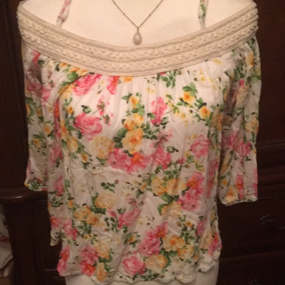 Chloe K Tops - Women’s Chloe K Floral Top